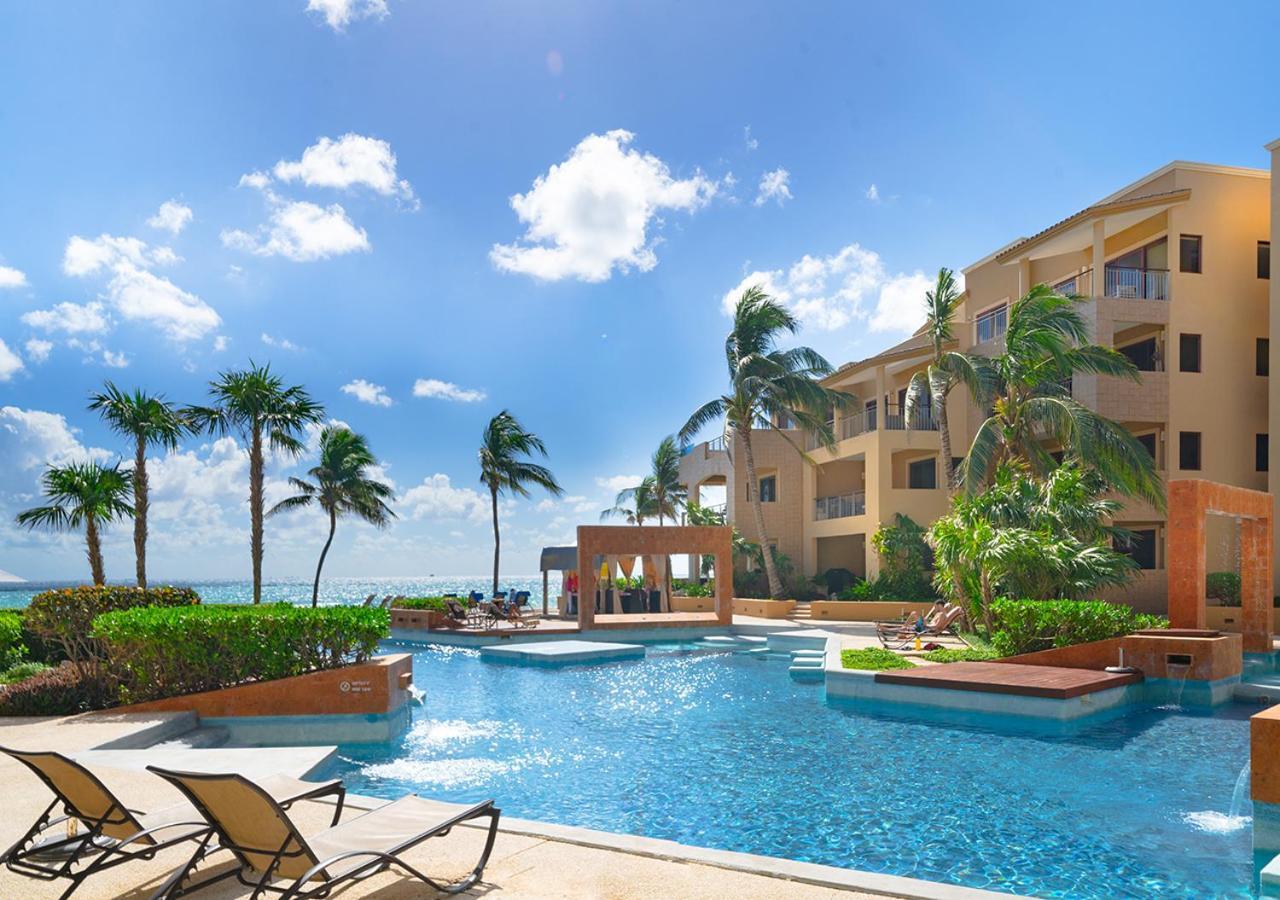 Condo Surf 405 - Luxury Oceanview Beachfront 3 Bedroom With Gym - At El Faro Condos Playa del Carmen Exteriör bild